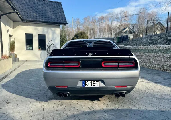 kraków Dodge Challenger cena 127000 przebieg: 123000, rok produkcji 2017 z Kraków